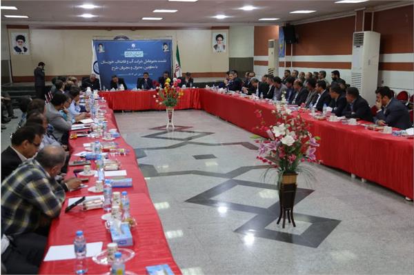 نشست مدیرعامل محترم شرکت با معاونین ، مدیران و مجریان طرح های عمرانی