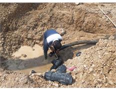 توسعه شبکه آب به طول ۲ هزار و ۵۰۰ متر در بندر امام خ...