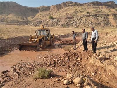 رفع ۵ مورد شکستگی انشعاب و خطوط آب روستاهای بخش شهیون دزفول