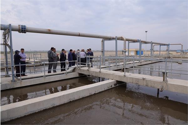 بازدید مدیر عامل پالایشگاه آبادان به همراه دکتر کرمی نژاد مدیر عامل آبفا خوزستان از تصفیه خانه فاضلاب شادگان