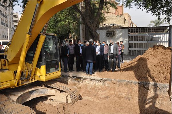 بازدید میدانی از پروژه ها و طرح های توسعه و تکمیل شبکه فاضلاب کلانشهر اهواز