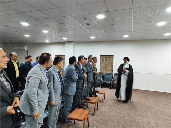 دیدار دکتر علیدادی مدیر عامل و اعضای هیئت مدیره و معاونین شرکت آب و فاضلاب خوزستان با نماینده ولی فقیه در خوزستان