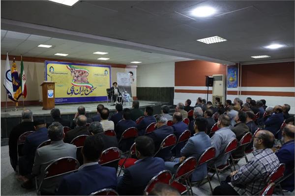 گردهمایی بصیرت افزایی کارکنان آبفا خوزستان با موضوع مشارکت حداکثری در انتخابات