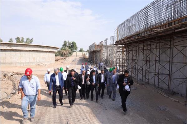 بازدید دکتر فدایی نماینده بانک مرکزی جمهوری اسلامی ایران از تصفیه خانه فاضلاب غرب اهواز