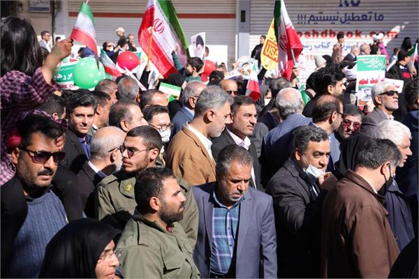 حضور مدیرعامل و کارکنان صنعت آب وفاضلاب استان خوزستان در راهپیمایی عظیم و پرشور ۲۲بهمن