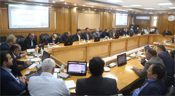 همایش سراسری مدیران صنعت آب و برق کشور با حضور وزیر نیرو