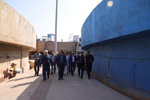 بازدید مدیرعامل منابع آب ایران از تصفیه خانه های آب اهواز