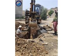 ترمیم اضطراری خط اصلی انتقال آب مسجدسلیمان