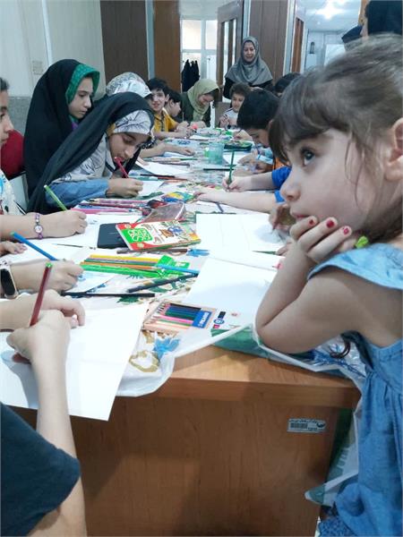 بازدید فرزندان کارکنان از آزمایشگاه مرکزی به منظور آشنایی با روند آزمایش آب