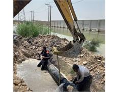 تعویض لوله انتقال آب در بندر امام خمینی(ره)