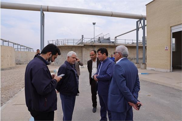 بازدید مدیر عامل پالایشگاه آبادان به همراه دکتر کرمی نژاد مدیر عامل آبفا خوزستان از تصفیه خانه فاضلاب شادگان