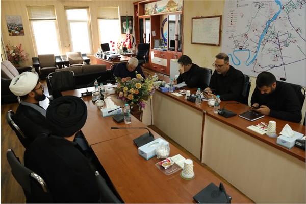 دیدار مردمی مدیرعامل آبفا خوزستان و پاسخ گویی به ارباب رجوع