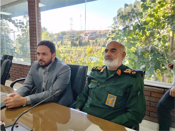 دیدار دکتر علیدادی مدیرعامل شرکت آب و فاضلاب خوزستان با سردار خادم سیدالشهدا فرمانده قرارگاه منطقه ای کربلا