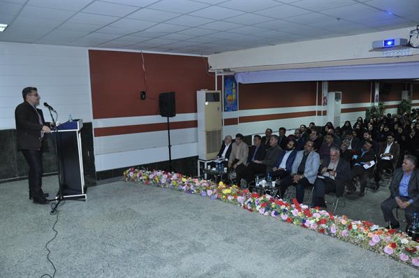 گفتگو با مدیرعامل12