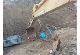 اصلاح خط هزار میلیمتری شبکه فاضلاب شهر چمران