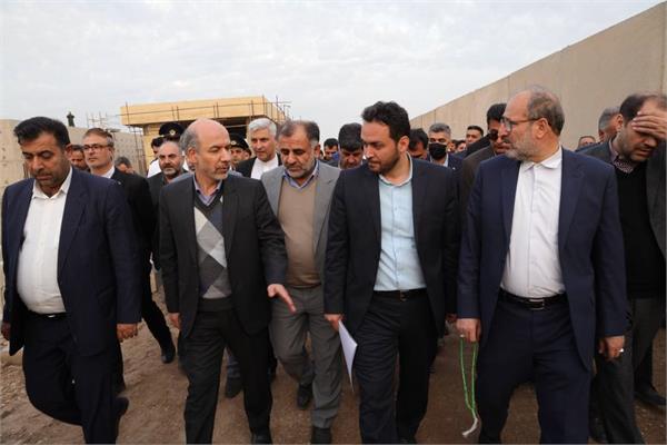 بازدید وزیر نیرو از پروژه تصفیه خانه فاضلاب خرمشهر