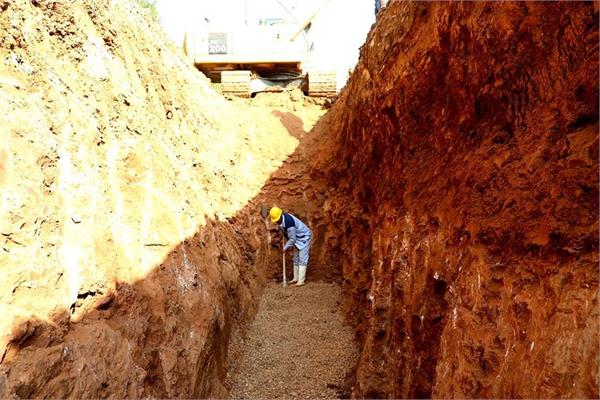 اجرایی پروژه فاضلاب اهواز در بلوار معلم