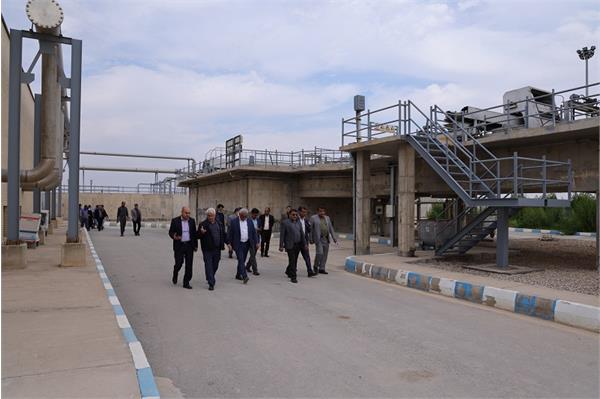 بازدید مدیر عامل پالایشگاه آبادان به همراه دکتر کرمی نژاد مدیر عامل آبفا خوزستان از تصفیه خانه فاضلاب شادگان