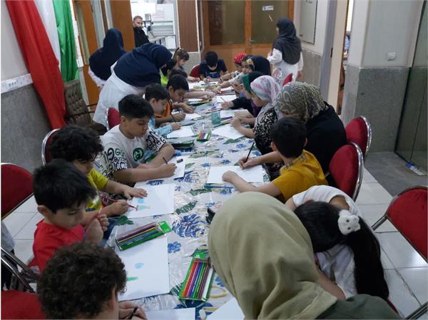 بازدید فرزندان کارکنان از آزمایشگاه مرکزی به منظور آشنایی با روند آزمایش آب