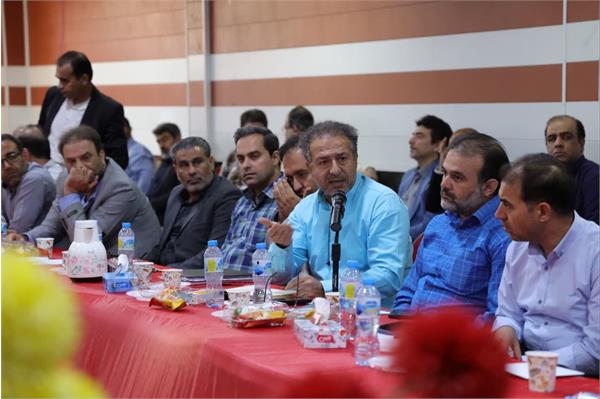 نشست مدیرعامل محترم شرکت با معاونین ، مدیران و مجریان طرح های عمرانی