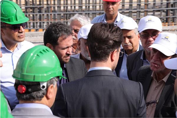 بازدید دکتر فدایی نماینده بانک مرکزی جمهوری اسلامی ایران از تصفیه خانه فاضلاب غرب اهواز