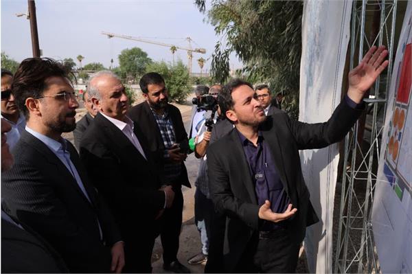 بازدید دکتر فدایی نماینده بانک مرکزی جمهوری اسلامی ایران از تصفیه خانه فاضلاب غرب اهواز
