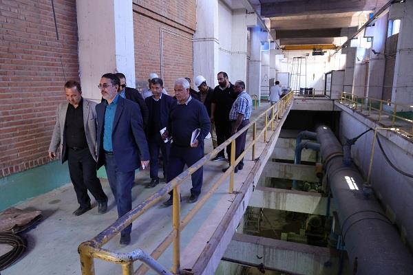 بازدید مدیرعامل منابع آب ایران از تصفیه خانه های آب اهواز