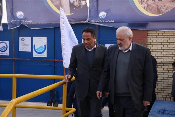 حضور وزیر نیرو در ایستگاه پمپاژ فاضلاب ملی راه